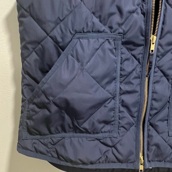 J. Crew Factory Women’s Quilted Navy Blue Down Puffer Vest, Size Small - Picture 2 of 10